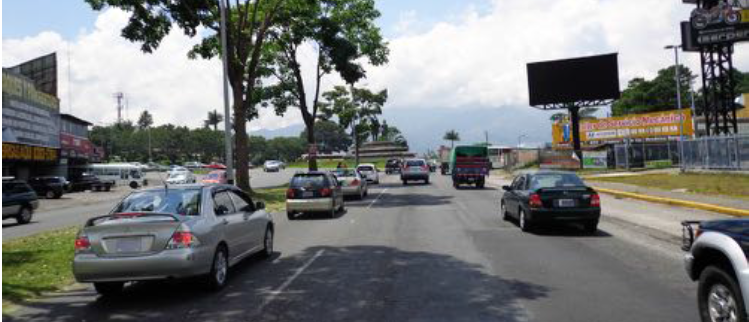 MOPT pide ayuda a usuarios para enfrentar congestión vehicular