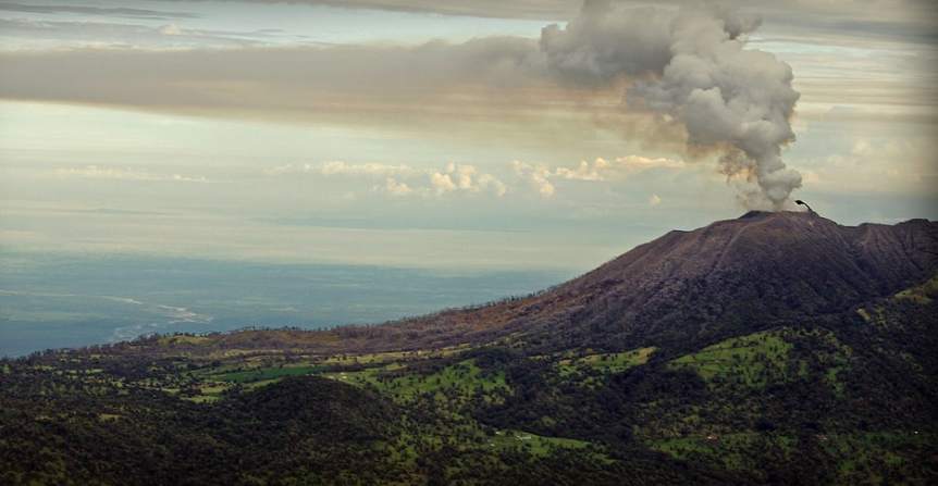 Dirección de vientos ocasiona que ceniza del volcán Turrialba llegue hasta Guápiles