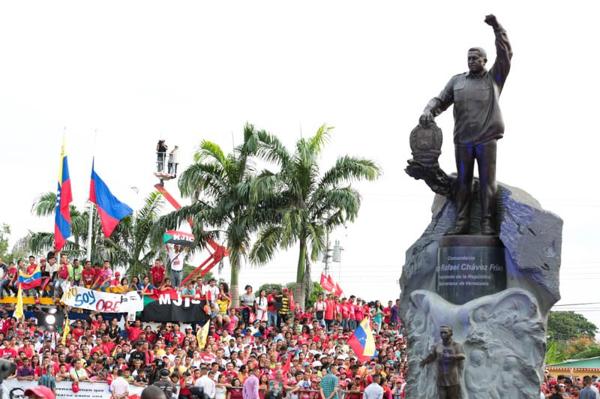 Maduro anunció creación del premio «Hugo Chávez de la Paz» y propuso a Putin para recibirlo