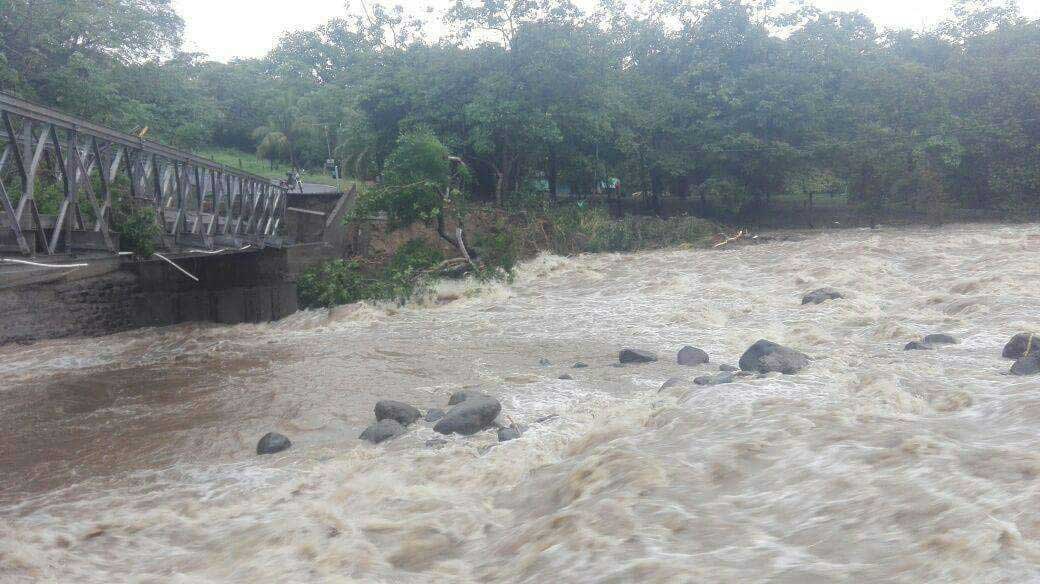 Se descarta cabeza de agua en el río Zapote