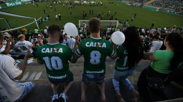 Tragedia del Chapecoense: gran demanda para asociarse y récord de venta de camisetas