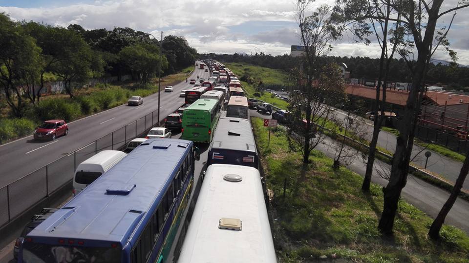 Cierre prenavideño de la “Platina” en sentido Alajuela-San José causa colapso vial