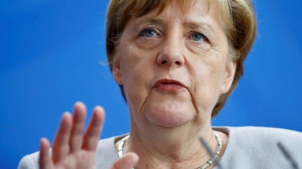 Angela Merkel criticó el veto de Donald Trump: «No se justifica la sospecha general»