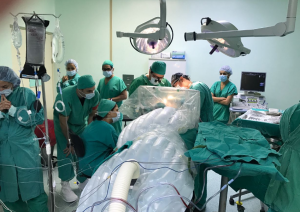 Médicos de Hospital de Liberia operaron tumor cerebral a paciente despierto