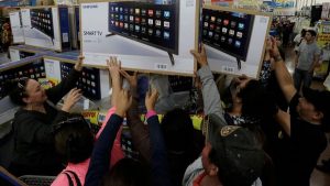 México contraataca: empresas y consumidores lanzan un boicot a productos de Estados Unidos