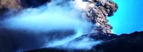 Temperatura de cráter del Volcán Turrialba alcanzó los 800 grados