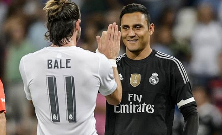 (Vídeo) El empujón de Bale a Navas que el árbitro pitó como falta