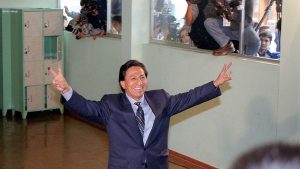 Congreso de Perú retiró algunos beneficios a ex presidente prófugo Alejandro Toledo