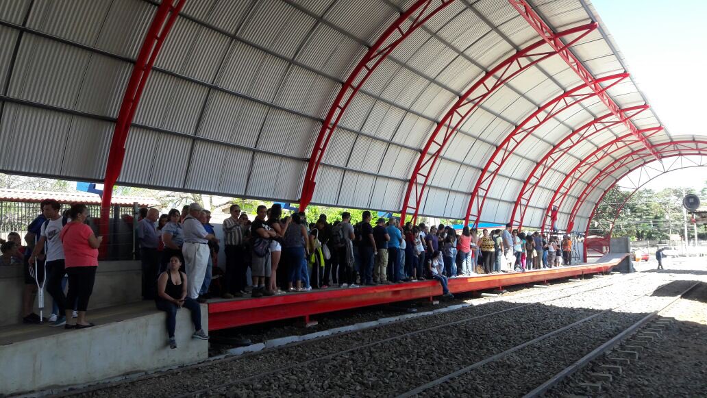 Defensoría pidió a Aresep frenar alza en servicio del tren entre Alajuela-Heredia