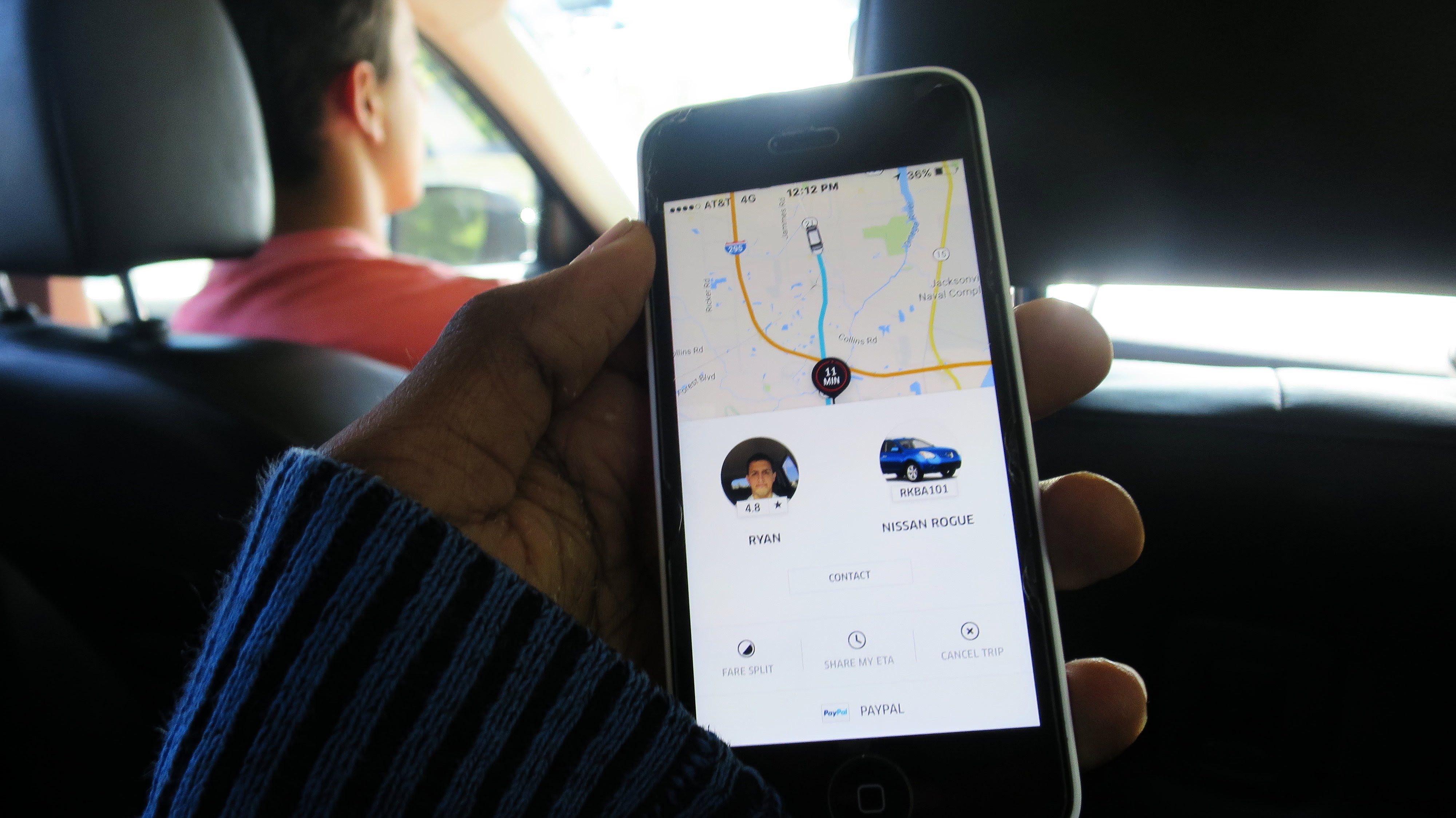 Aresep solo tiene pendientes cuatro multas a choferes de Uber