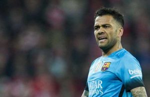 Dani Alves se ofreció para volver a Barcelona pero el club le cerró las puertas