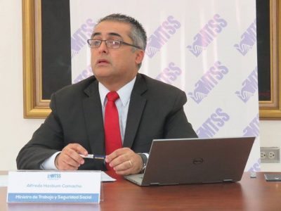 Ministro de Trabajo reprocha a CCSS atrasar diálogo sobre pensiones