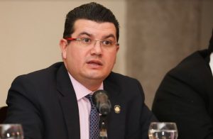 Gobierno se desmarca de polémicas contrataciones para obra San José- San Ramón