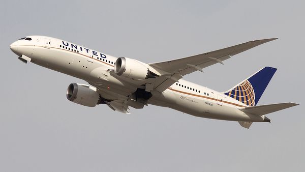 United Airlines cambió ruta de vuelo regular para que su tripulación no tenga que dormir en Venezuela