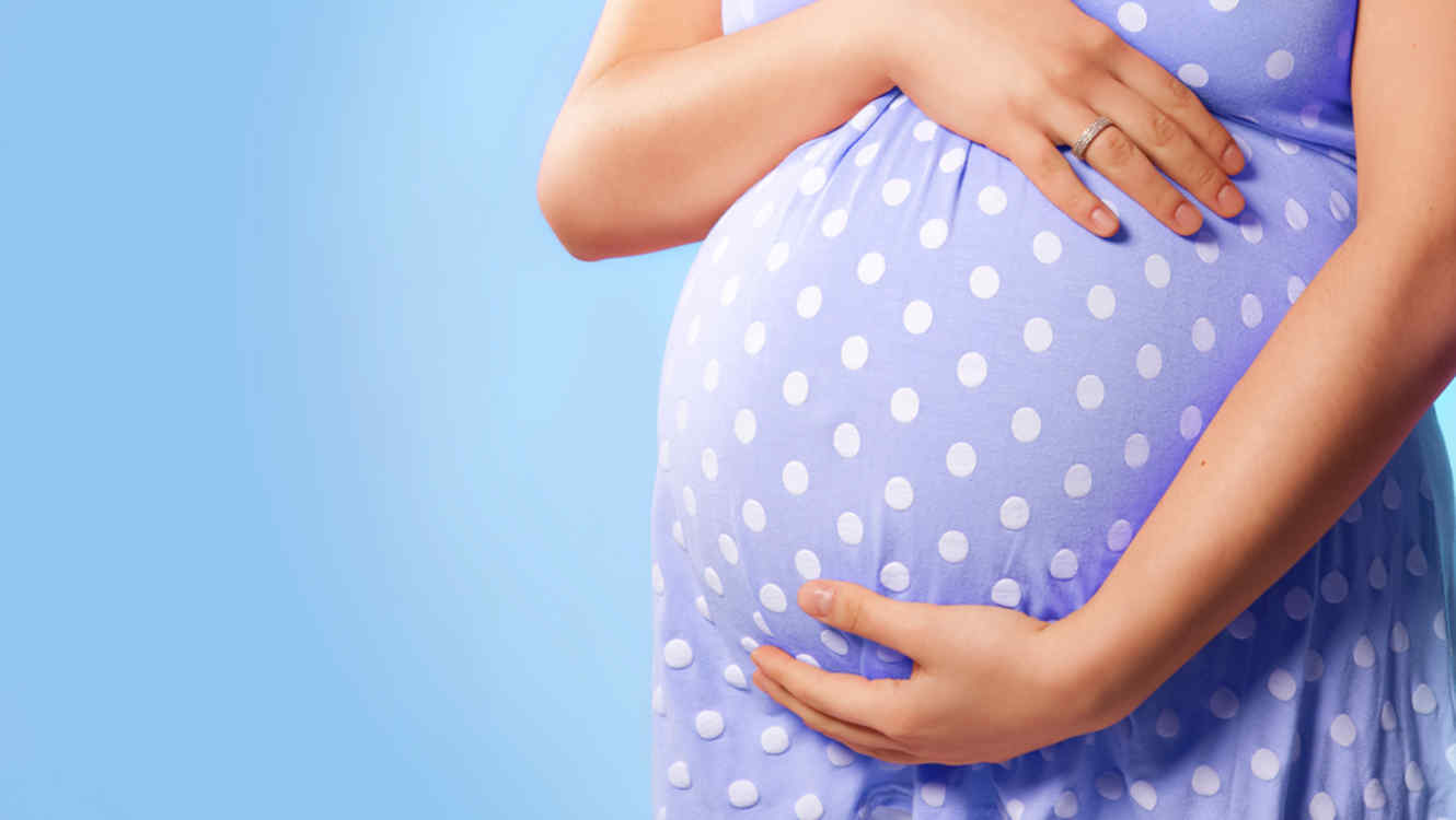 Proyecto de Ley busca que CCSS cubra el 100% de licencia por maternidad