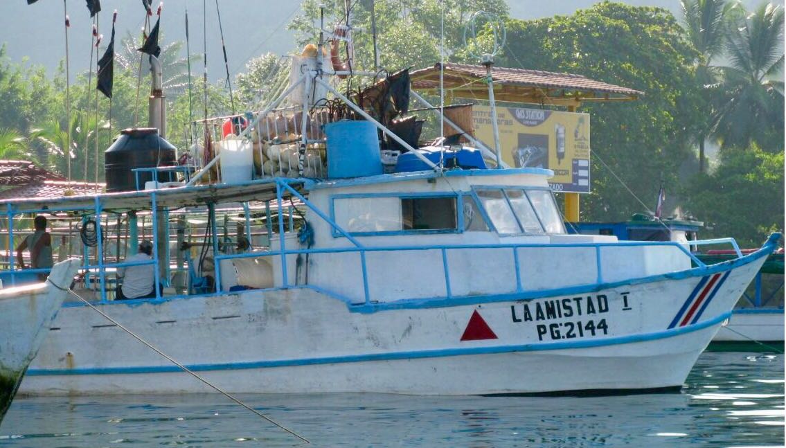 Policía detiene embarcación con 969 kilos de cocaína cerca de Isla del Coco
