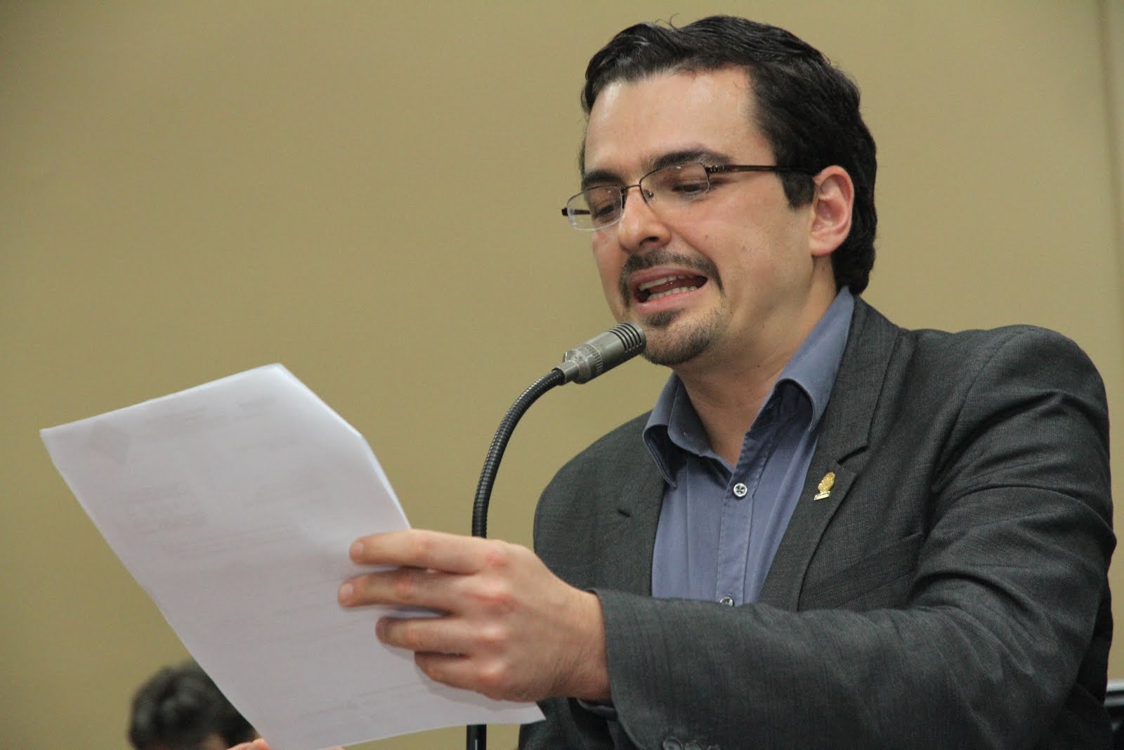 José María Villalta buscará nuevamente ser diputado en 2018