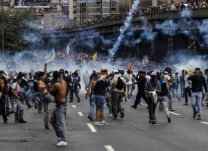 Costa Rica condena violencia contra manifestantes en Venezuela