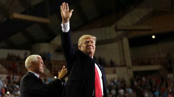 Donald Trump celebró sus primeros 100 días como presidente: «Han sido muy productivos»