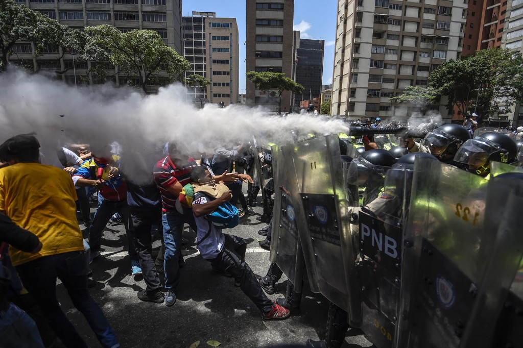 Así fue la salvaje represión del régimen chavista a la manifestación opositora en Caracas