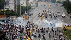 El sotisficado armamento que usa Nicolás Maduro para reprimir las manifestaciones