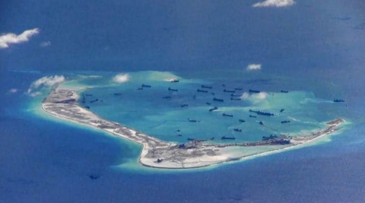 Trump mandó por primera vez un destructor a aguas en disputa del Mar de China Meridional