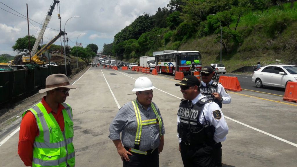 Mopt habilitó paso a seis carriles por puente Alfredo González Flores