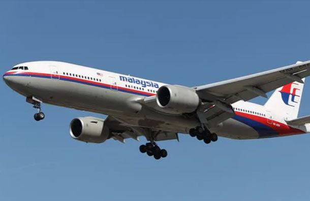 Un avión de Malaysia Airlines debió regresar a su aeropuerto de origen por un presunto intento de secuestro