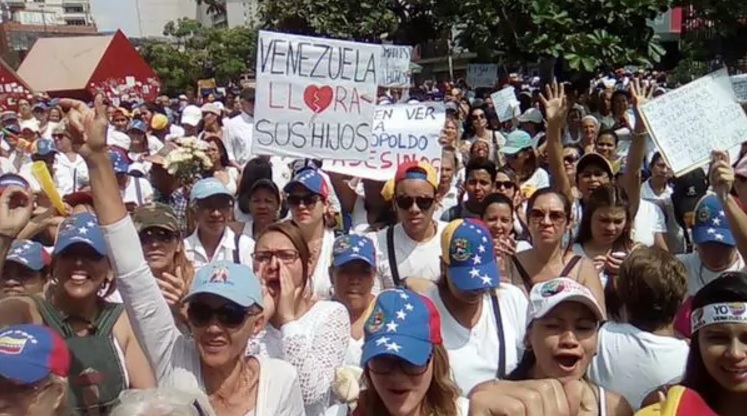 Mujeres venezolanas marchan contra la represión del régimen militar de Nicolás Maduro