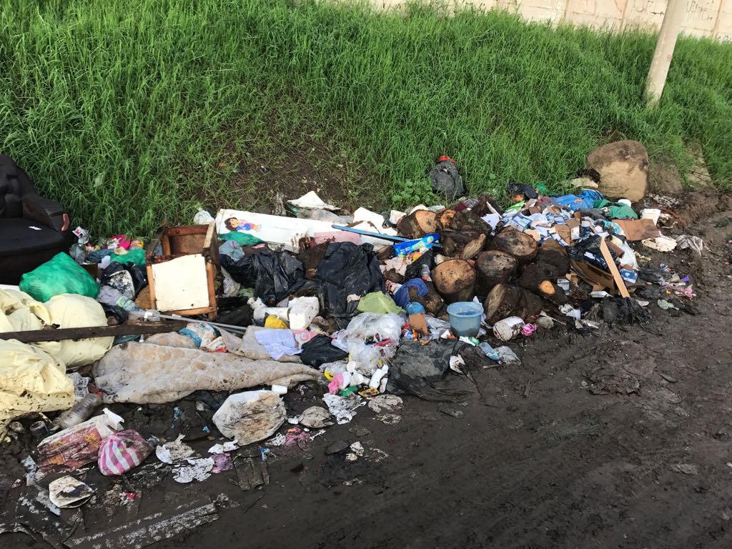 Salud ordenó cierre de dos sectores de relleno en La Carpio tras deslizamiento de desechos