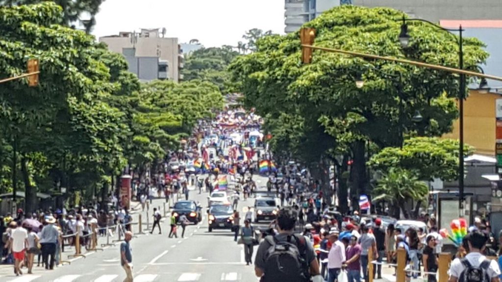 San José se tiñó multicolor, cientos pidieron igualdad en Marcha de la Diversidad