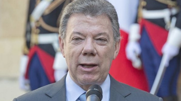 Juan Manuel Santos: «Hoy las FARC dejan de existir»