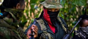 El grupo terrorista ELN mató a un soldado colombiano e hirió a otros tres en una emboscada