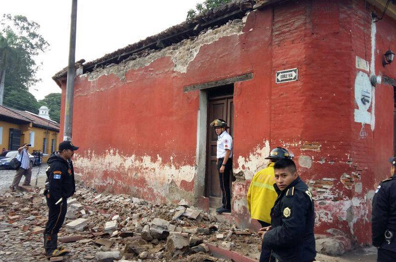 Un fuerte terremoto de magnitud 6,8 sacude Guatemala