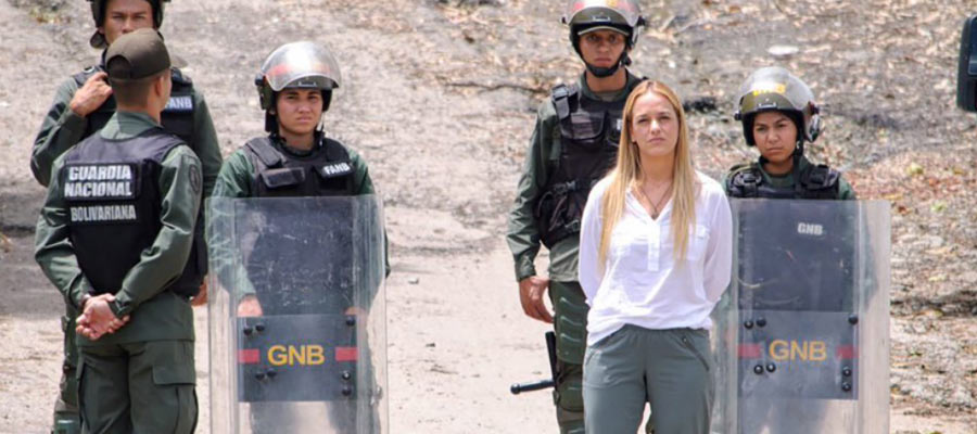 Tras las denuncias de tortura, el régimen chavista le impidió a Lilian Tintori ver a Leopoldo López