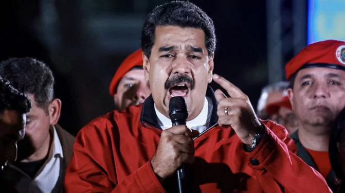Tras la elección de la Constituyente, Nicolás Maduro amenazó al Parlamento, la Fiscalía, la oposición y los medios