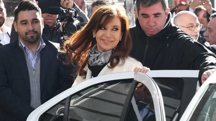 La Oficina Anticorrupción avaló el pedido del fiscal Marijuán para indagar a Cristina Kirchner