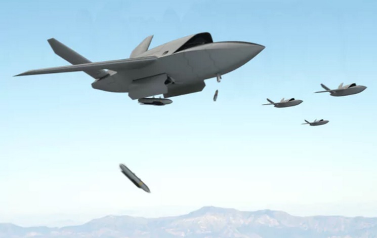 El Pentágono construye robots con alas para volar con los aviones de combate