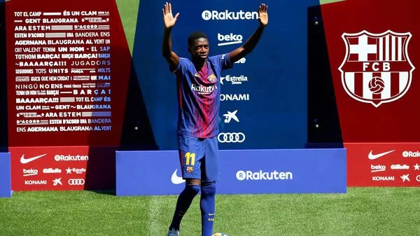 El mal control de pelota de Ousmane Dembélé en su presentación que el Barcelona ocultó
