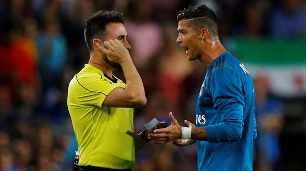 Oficial: cinco partido de sanción a Cristiano Ronaldo tras empujar al árbitro