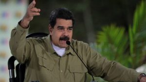 El gobierno de Maduro retiró la emisión de los canales colombianos Caracol Televisión y RCN