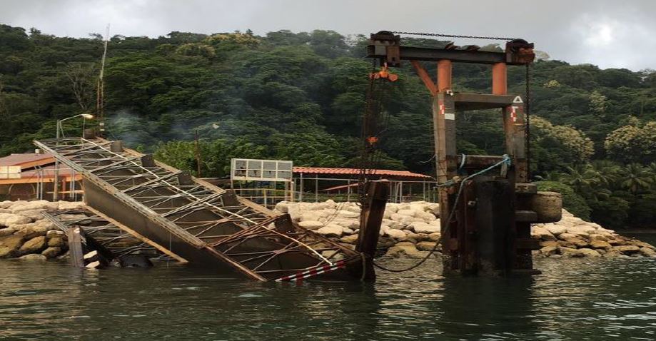 MOPT evalúa daños en rampa de ferry en Paquera y desconoce fecha para reanudar servicio