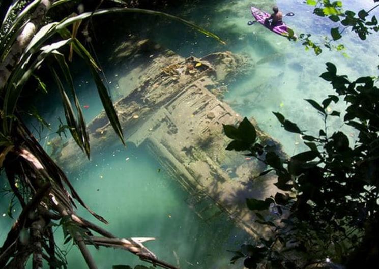 Hallaron los restos de un avión de la Segunda Guerra Mundial en una remota isla del Pacífico