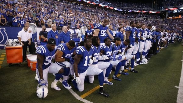 La NFL desoyó a Donald Trump y no castigará a los jugadores que protestan durante el himno