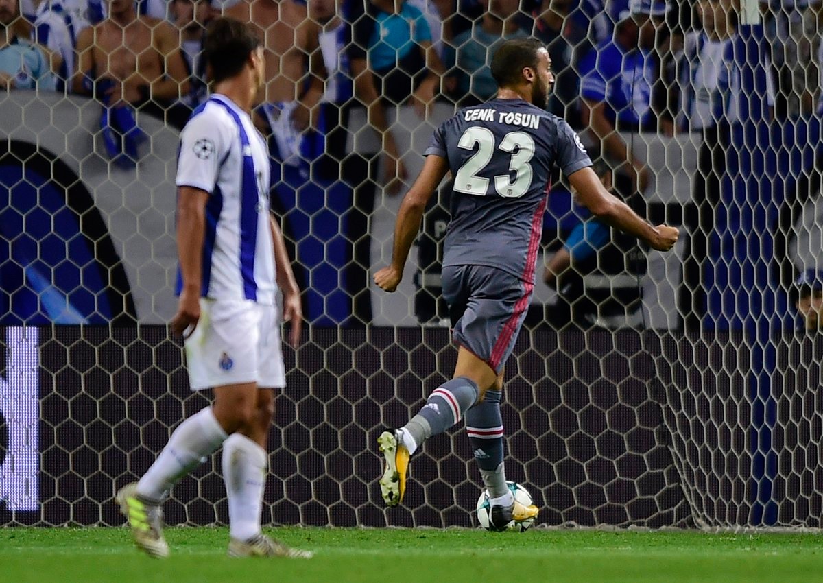 (Vídeo) Este fue el mejor gol de la jornada de este miércoles en Champions League