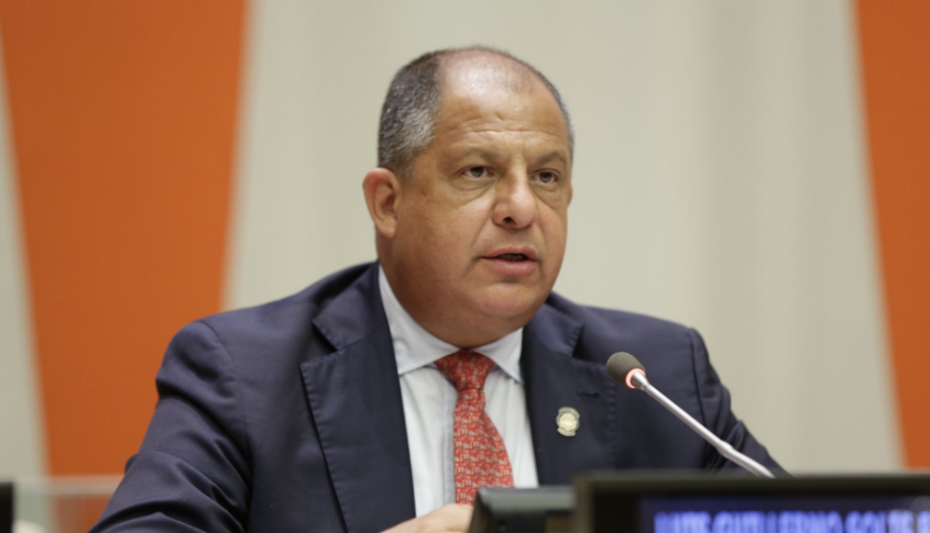 Luis Guillermo Solís condena ante la ONU armamento nuclear de Corea del Norte