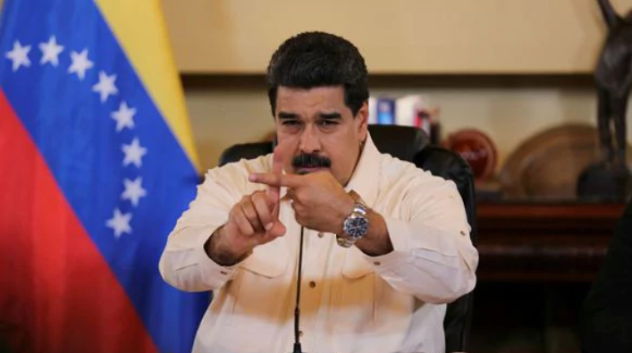 Nicolás Maduro le pidió a los militares «aceitar» los fusiles frente a las «amenazas» de Estados Unidos