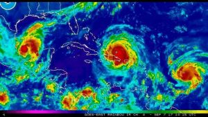 Experto en huracanes califica de fortuito paso de 3 ciclones por el Caribe en una semana