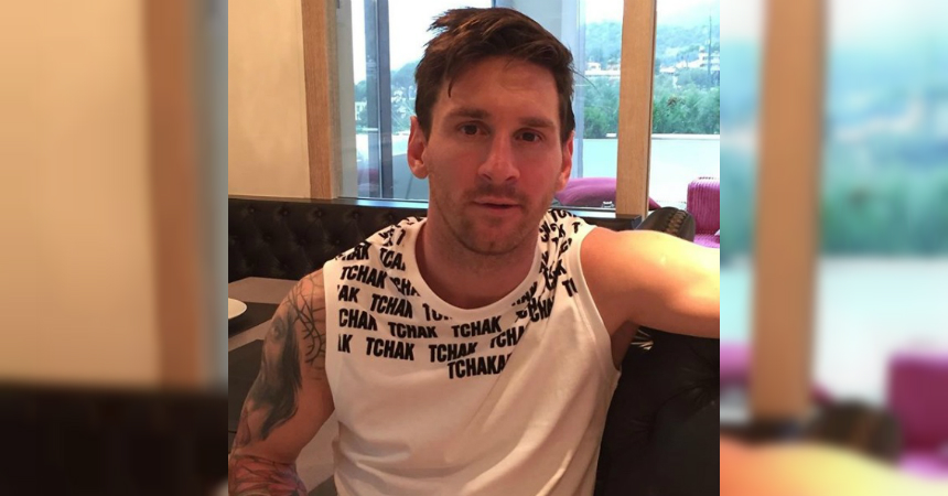 Lionel Messi se fotografió con unos fanáticos y este detalle llamó la atención
