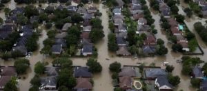 Trump vuelve a Texas y Luisiana tras el paso del huracán Harvey